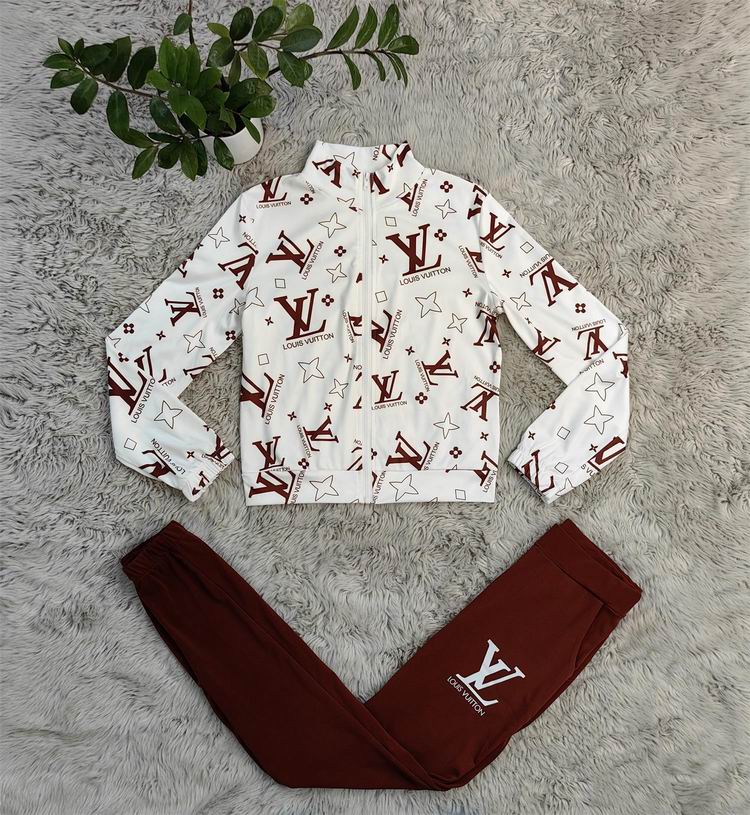 Louis Vuitton Tracksuit Wmns ID:20261003-141